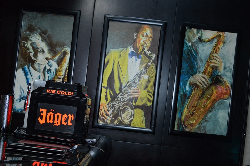 Jazz Bar Entertainment